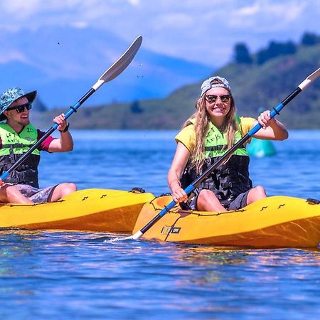 Tongariro Adventures Bed & Breakfast Kuratau ภายนอก รูปภาพ