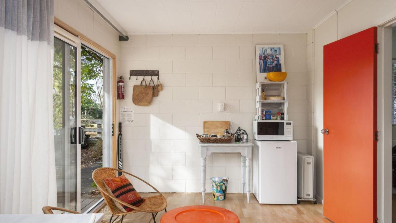 Tongariro Adventures Bed & Breakfast Kuratau ภายนอก รูปภาพ
