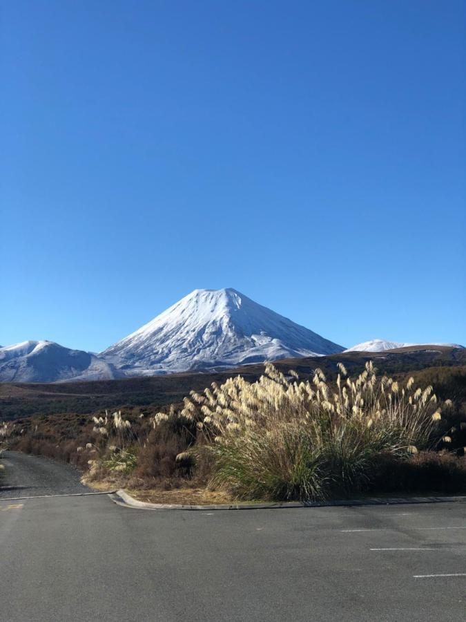 Tongariro Adventures Bed & Breakfast Kuratau ภายนอก รูปภาพ
