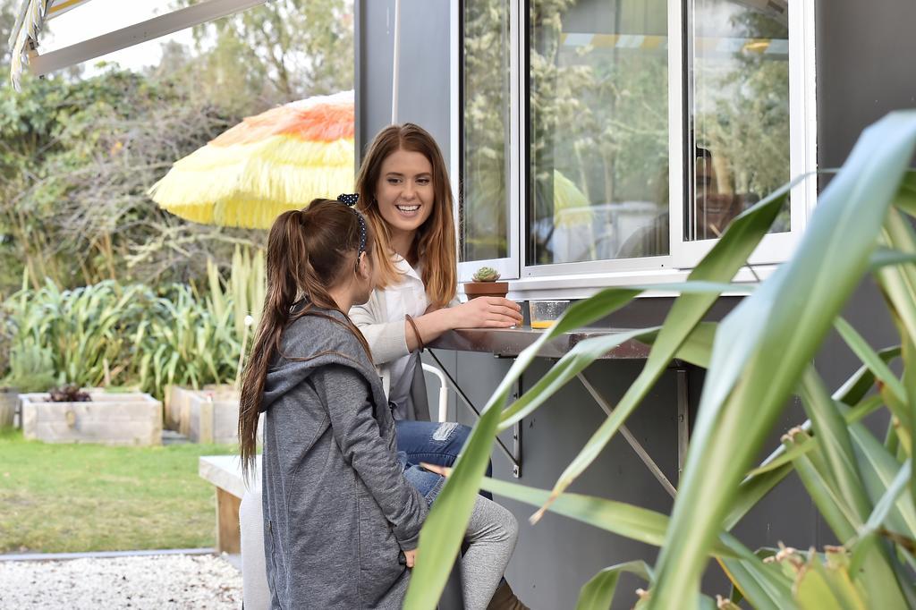 Tongariro Adventures Bed & Breakfast Kuratau ภายนอก รูปภาพ